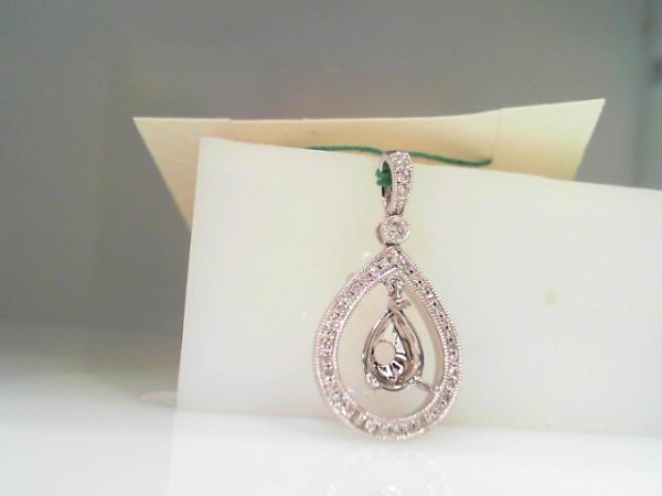 White 14 Karat Semimount Diamond Pendant Semimount With 39=0.25Tw Round Diamonds
Dangle semimount takes Pear shaped stone