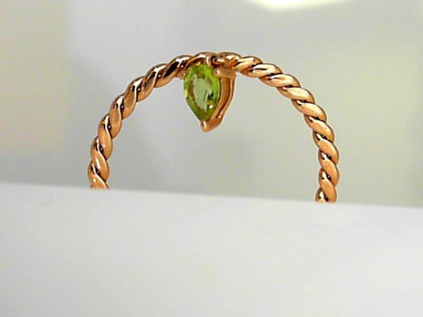 JEWELYRIE 14 Karat Rose Stackable Flat Twist With Peridot Dangle Fashion Ring Size 6 one Pear Peridot


Subtle,  elegant, richly detailed, the JeweLyrie gemstone ring collection is perfect for adding to and
complementing Your many looks!