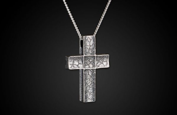 Lady's White Ss Cross Necklace Chain: Rope
Metal: ss
Color: White
Length: 21