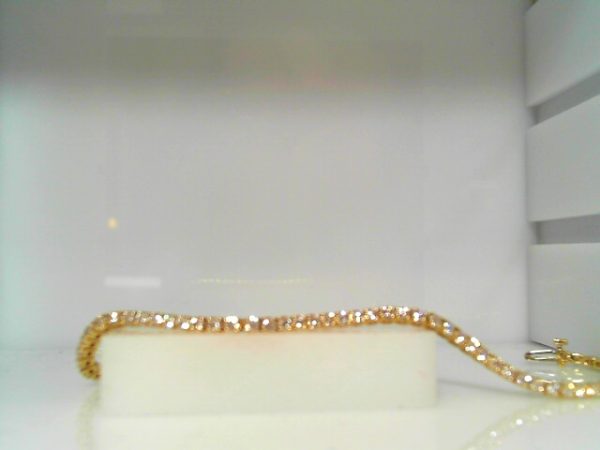 Lady's Yellow 14 Karat Tennis Bracelet Length 7 With 3.12Tw Round Diamonds